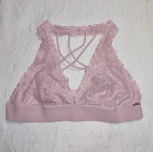 Bras pink Victoria secret for women size M good condition very nice.